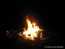 Das Feuer auf dem Gehweg...