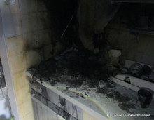 Das Feuer und der Rauch beschädigte die gesamte Küchenzeile