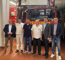 Die Geehrten v.l. OB Michael Bulander, Sébastien Chauveau, Denis Beaudenuit,  Patrick Louis, Thomas Lauria und Bernd Strohmaier