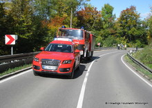 Kommandowagen und Löschfahrzeug auf der Talheimer Steige