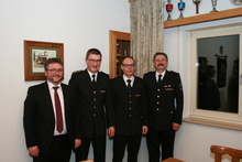 Geehrt für 25 Jahre Feuerwehrdienst, Uwe Buckenmaier (zweiter von Rechts)
