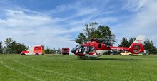 Die Einsatzkräfte sammelten sich auf dem Farrenberg, auch ein Rettungshubschrauber der DRF war vor Ort