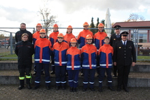 Die Leistungsgruppe mit ihrem Betreuerteam und dem stv. Kreisjugendfeuerwehrwart