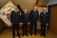 Ehrung von Dominik Rein (2.v.L.) für 15 Jahre Feuerwehrdienst