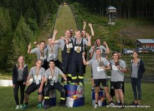 Links im Bild die Mannschaft aus Mössingen.jpg