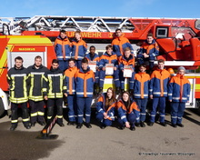 Die Jugendfeuerwehr Mössingen mit dem Betreuer-Team